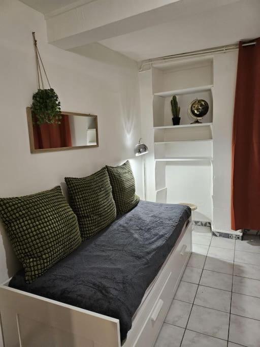 1-Centre-Ville Studio 25M2 Box A Bagages Gratuits Carcassonne Exterior foto